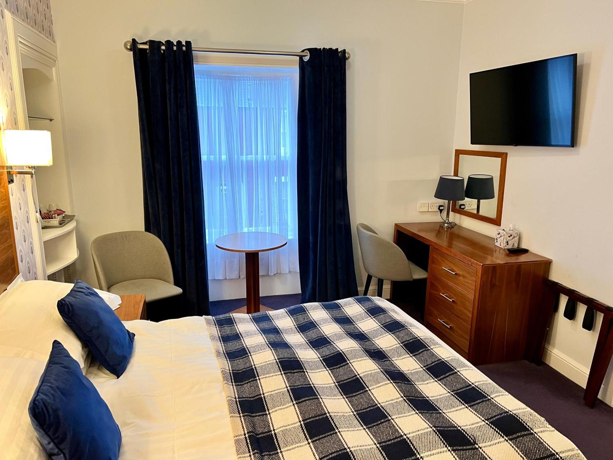 Selkirk Arms Hotel Керкубри Экстерьер фото